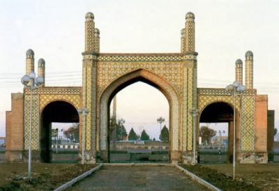 دروازه تهران قدیم یکی از دروازه های شهر قزوین