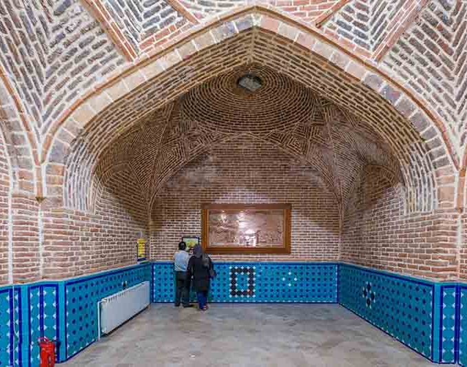 بنای این حمام از اماکن تاریخی شهر قزوین می باشد