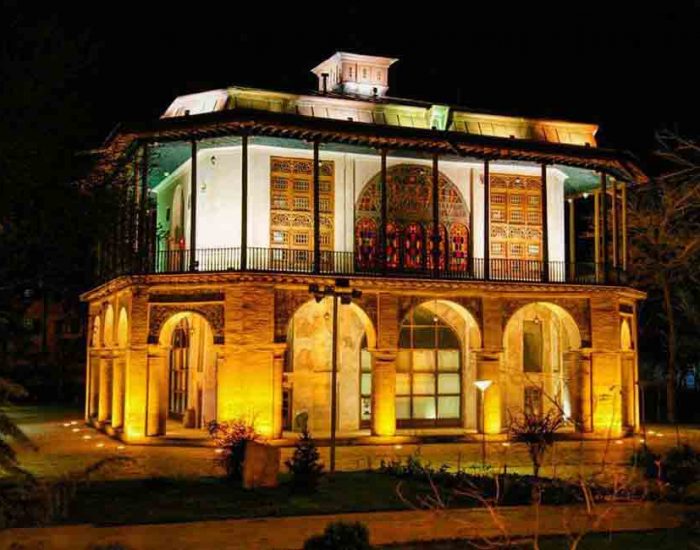 کاخ چهلستون قزوین (عمارت کلاه فرنگی)